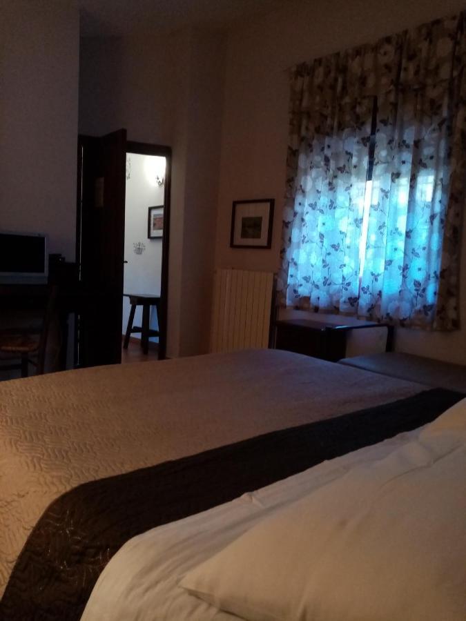Vila Agriturismo Tre Santi Padula Exteriér fotografie